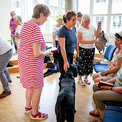 Botschafterhundehalterin gibt Auskunft.
